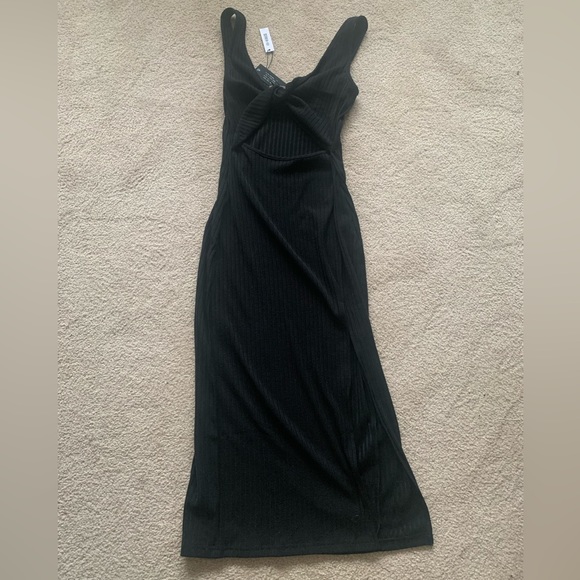 4th & Reckless Rhodes midi beach cut out dress in black rib - Picture 2 of 3